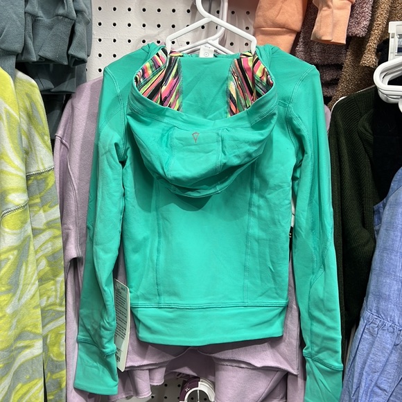 Ivivva Flip It Jacket • BNWT • Size 4 • Teal Multicoloured • Reversible - Picture 2 of 6